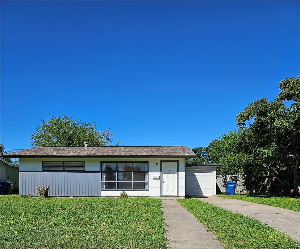 4709 Willowbrook Dr