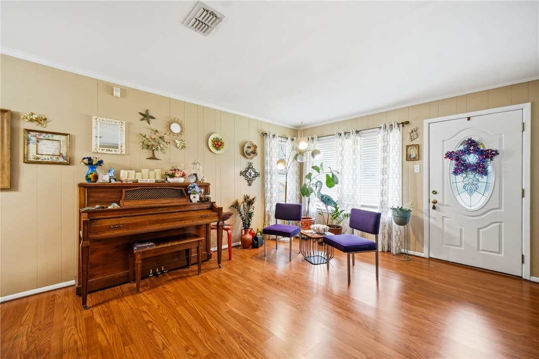 Gallery image 2