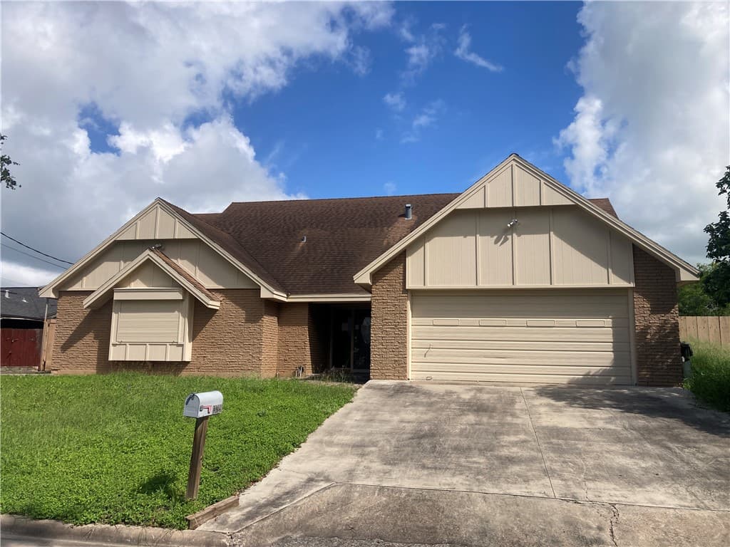 13729 River Forest Dr