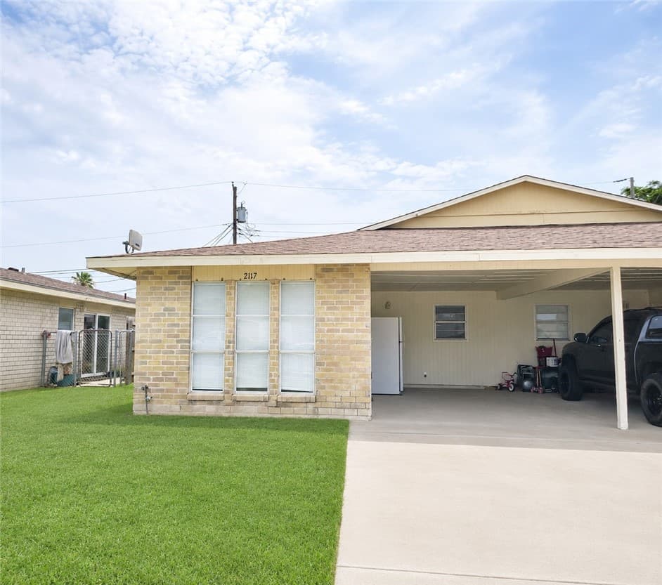 2117 Zephyr Cir
