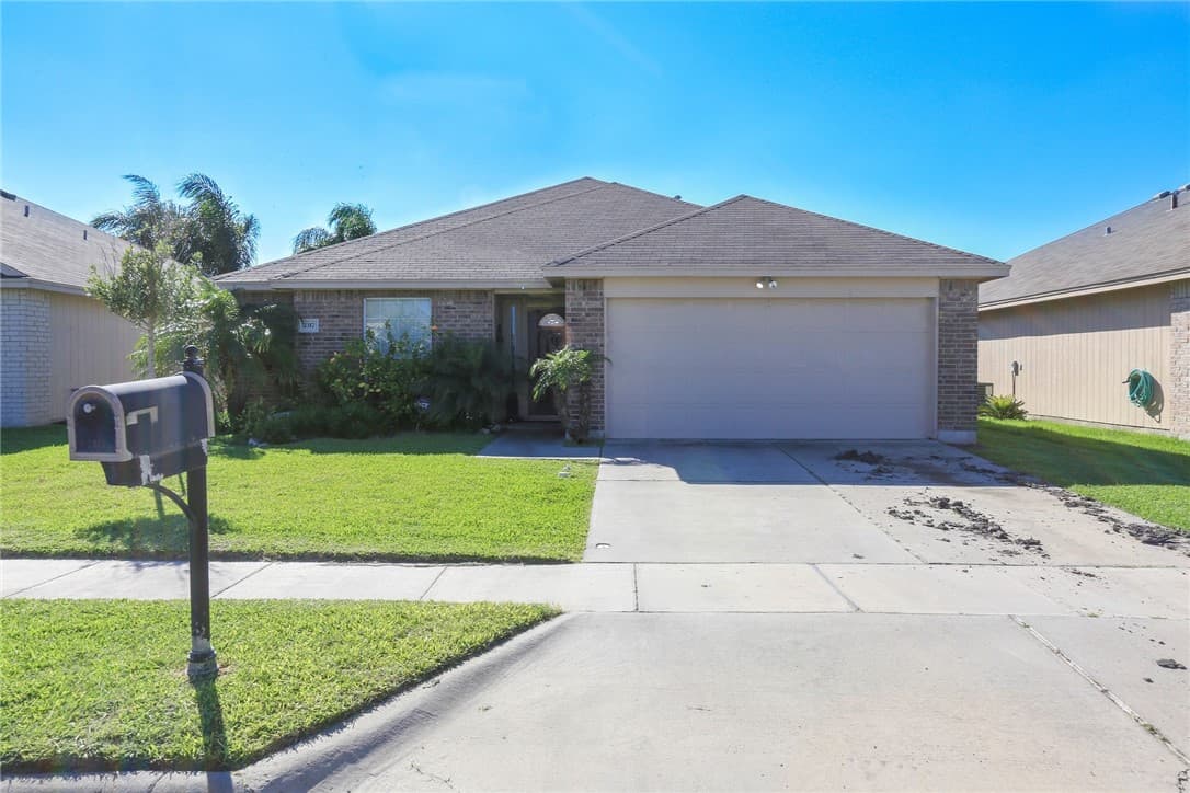 2317 Tropical Wind Dr