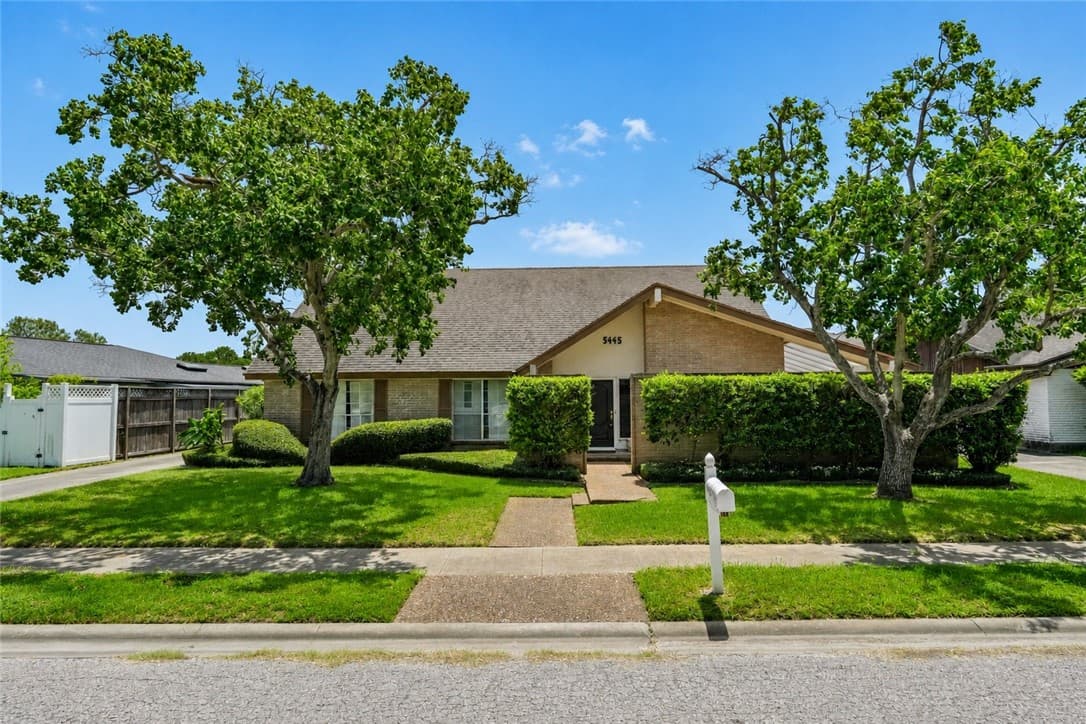 5445 Whitemarsh Dr