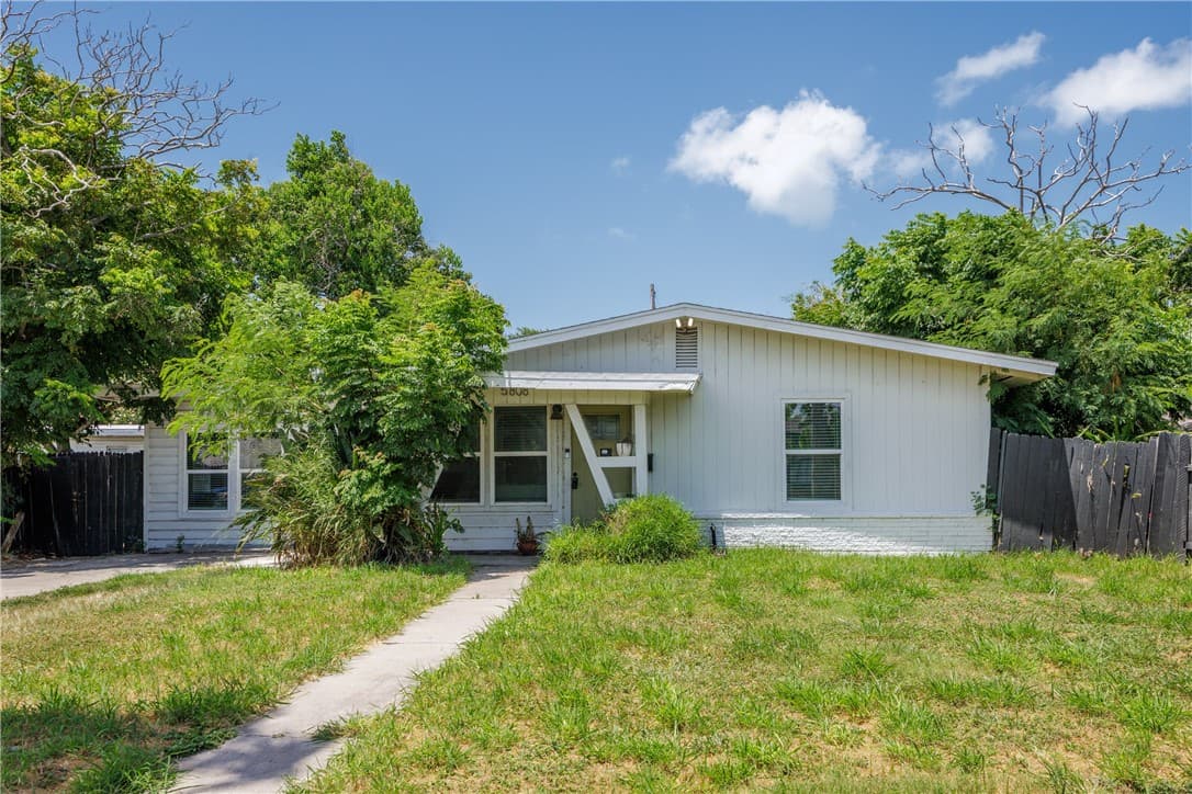 5808 Rio Vista Ave