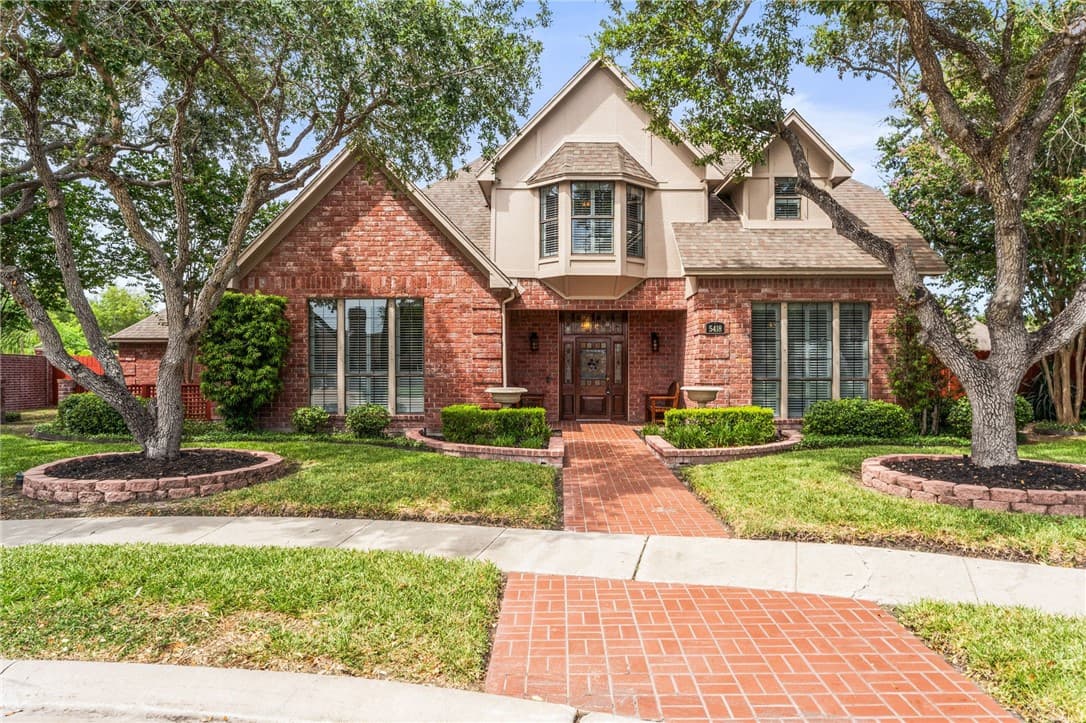 5418 Hulen Dr