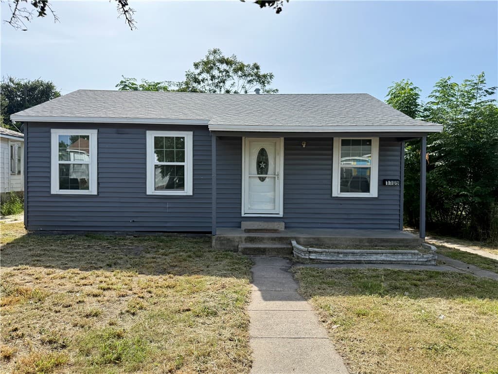 1109 Manchester Ave