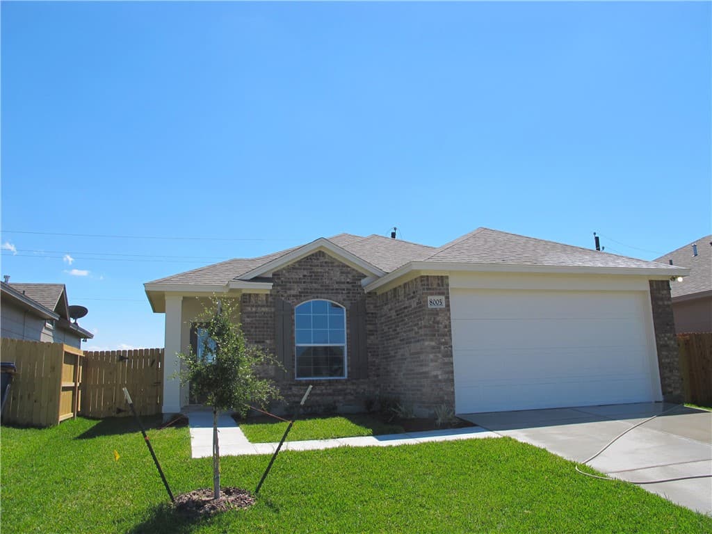 8005 Pavo Real St