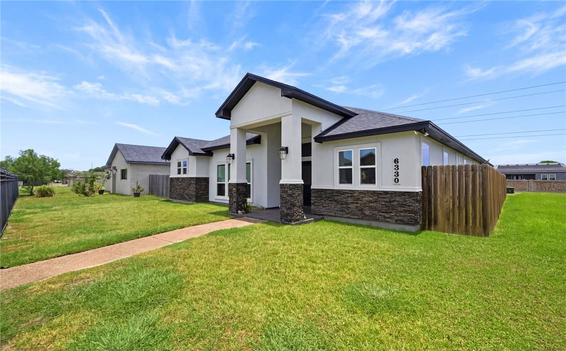 6330 Oso Pkwy