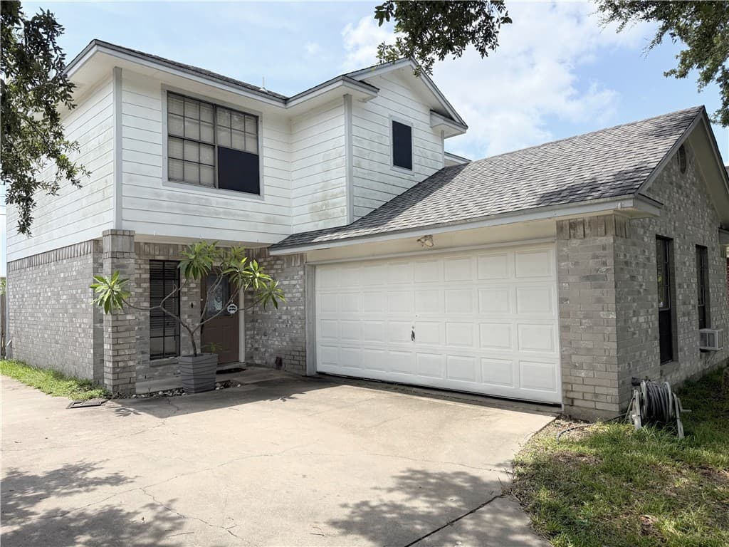 7638 Clearbrook Dr