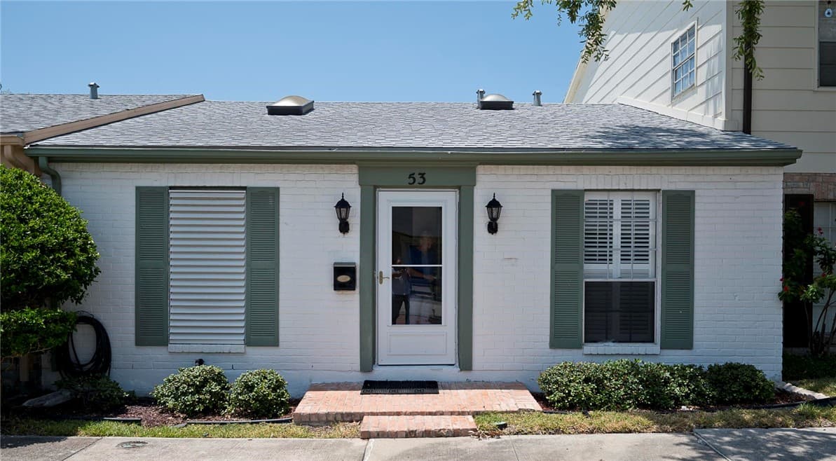 53 Townhouse Ln