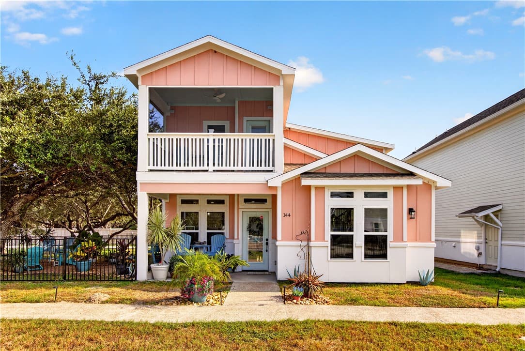 144 Lavaca Cir