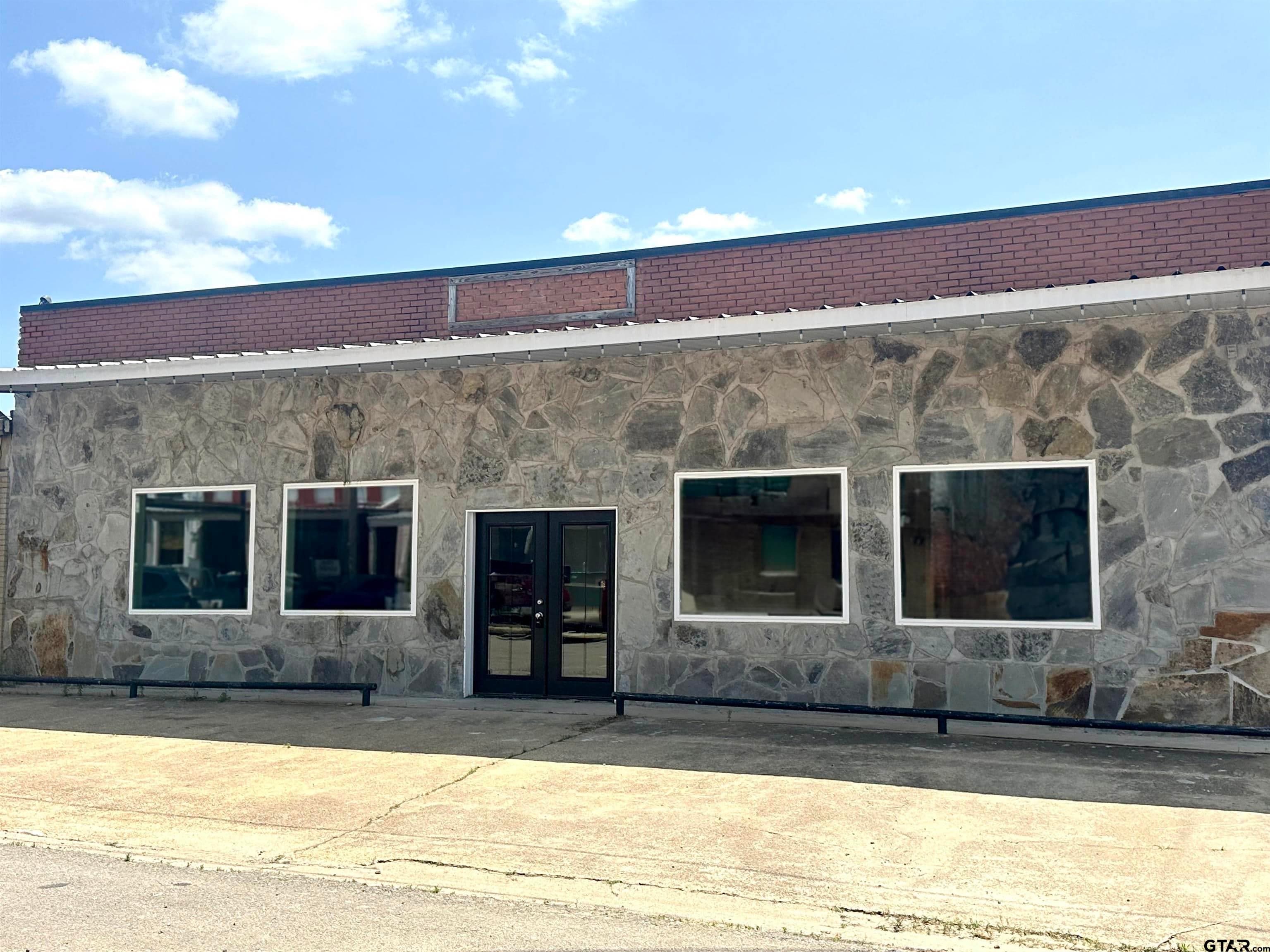 214 N Franklin St