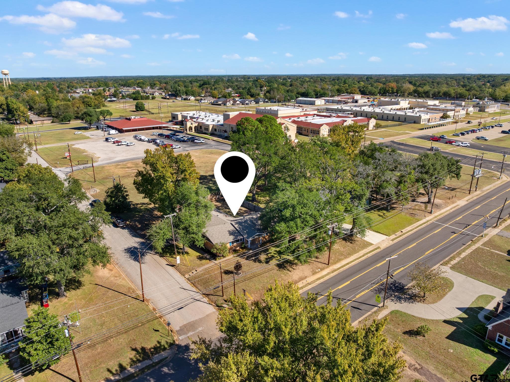 291 E Main St