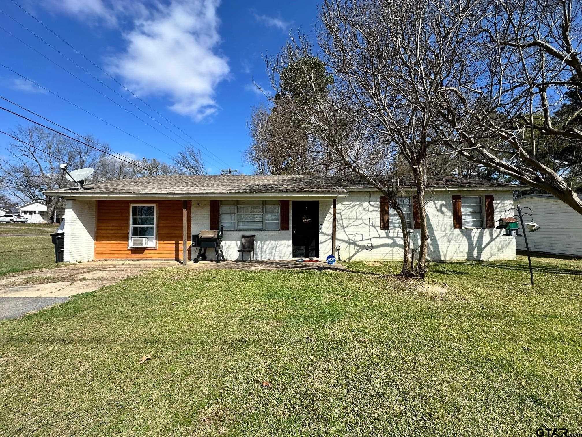 2601 E George Richey Rd