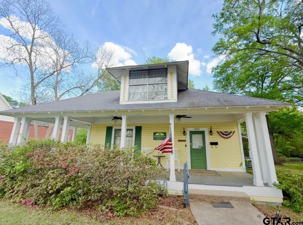 Main property image