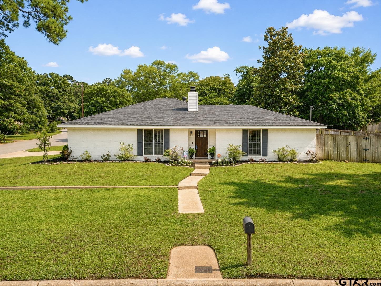 19017 Pinedale Cir