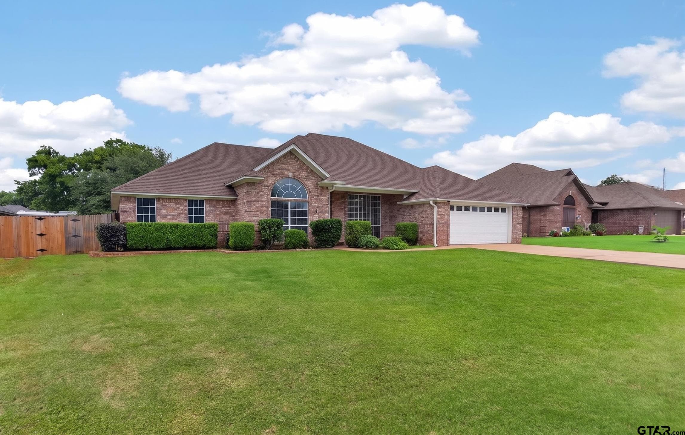 904 Bobwhite Ln