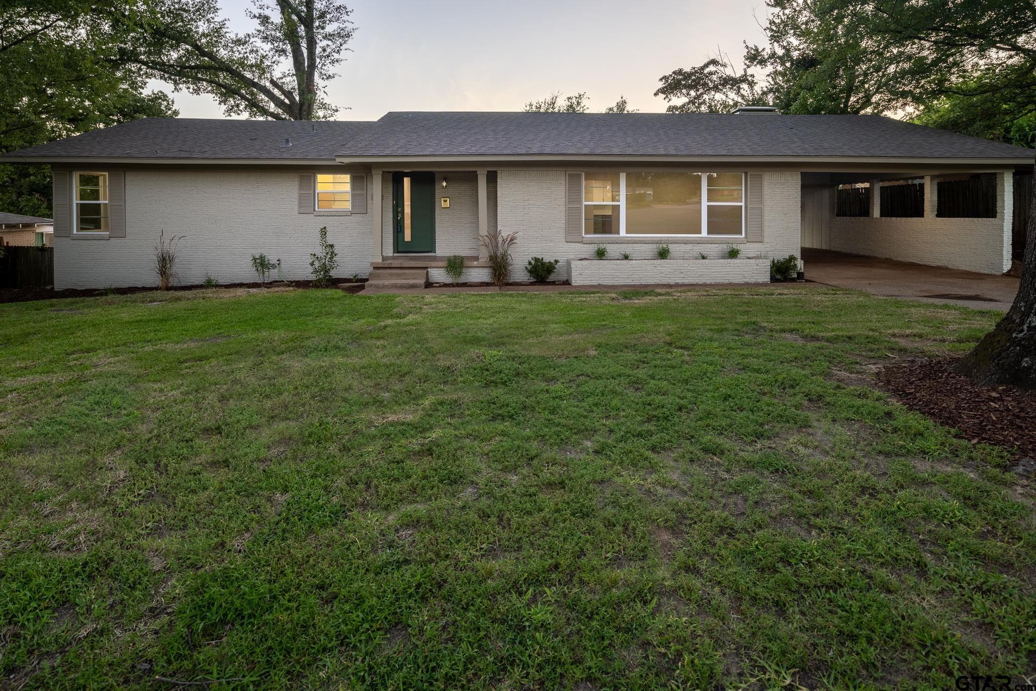 3011 Jan Ave