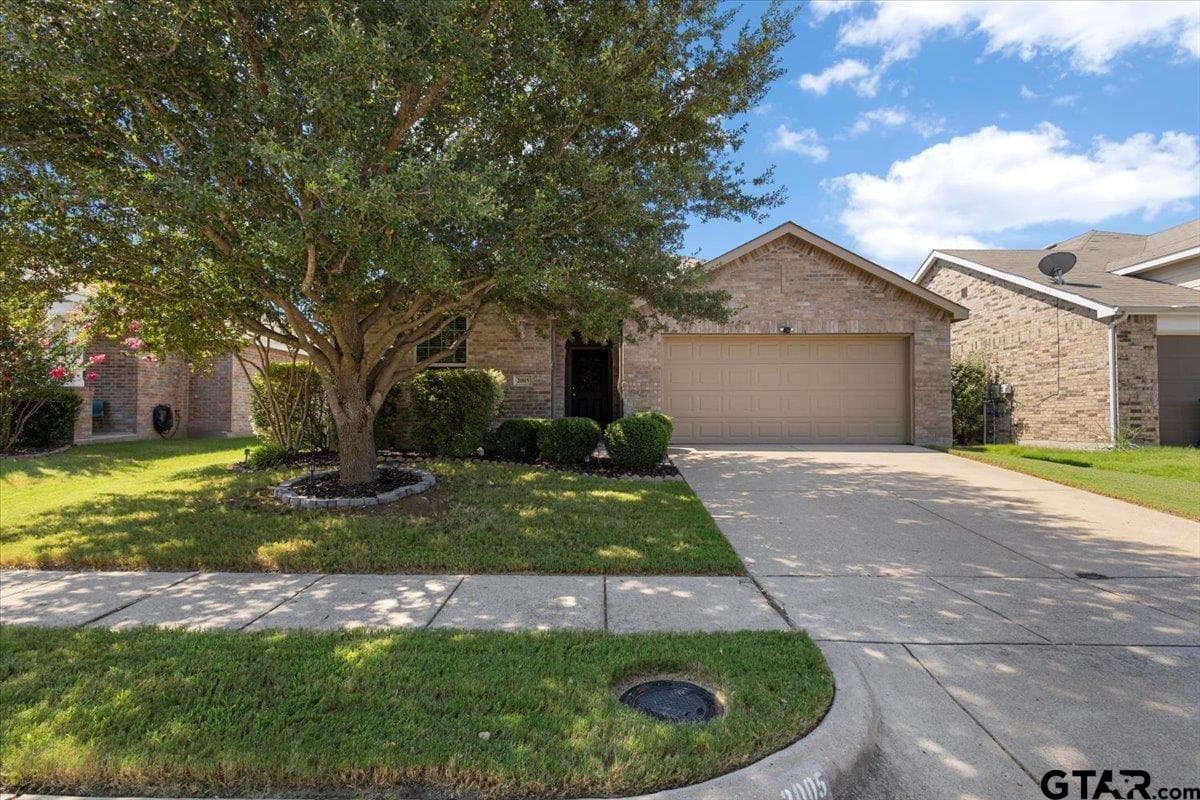 2005 Uvalde Dr