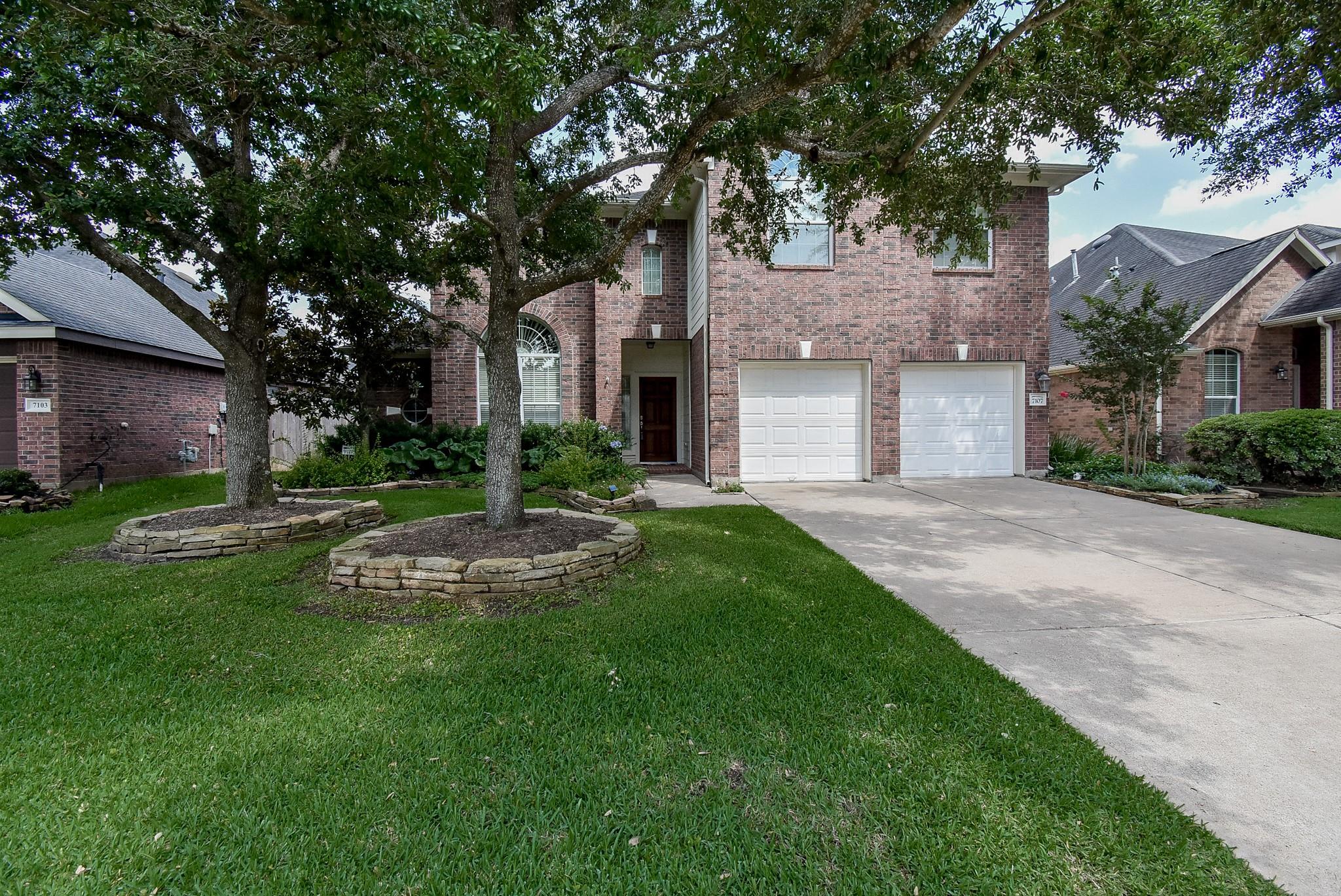 Main property image