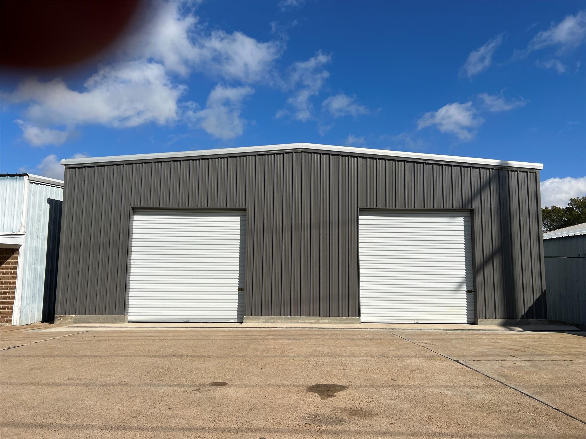 Main property image