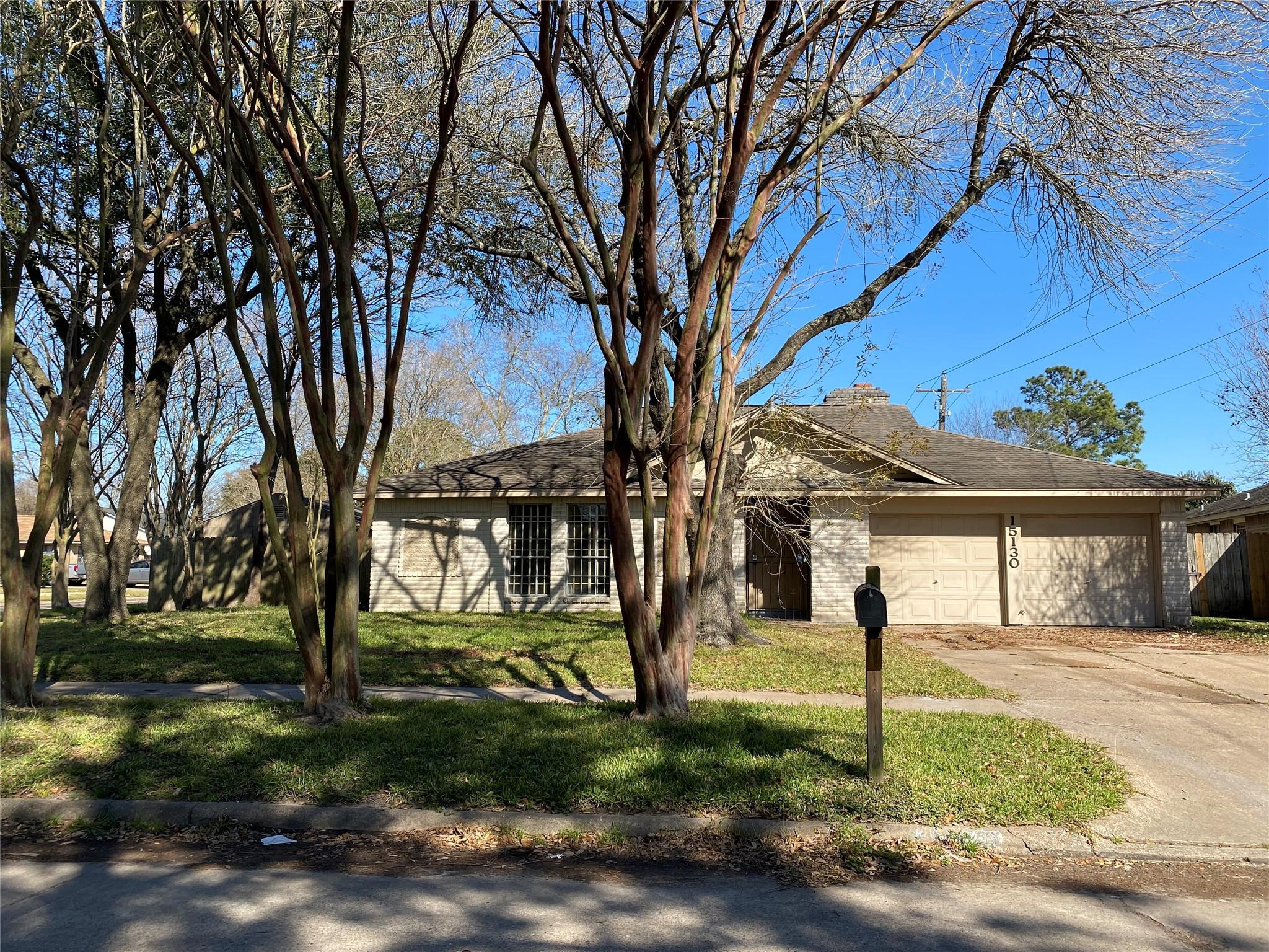 Main property image