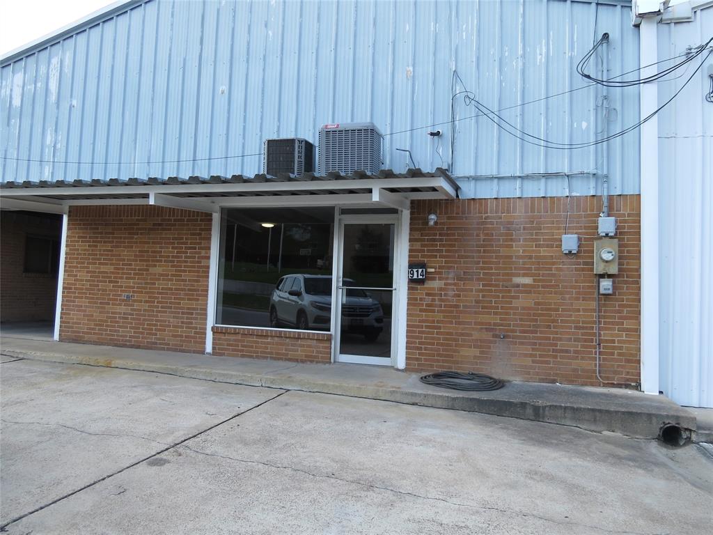 Main property image