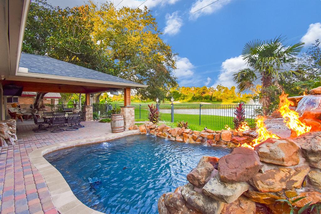Main property image
