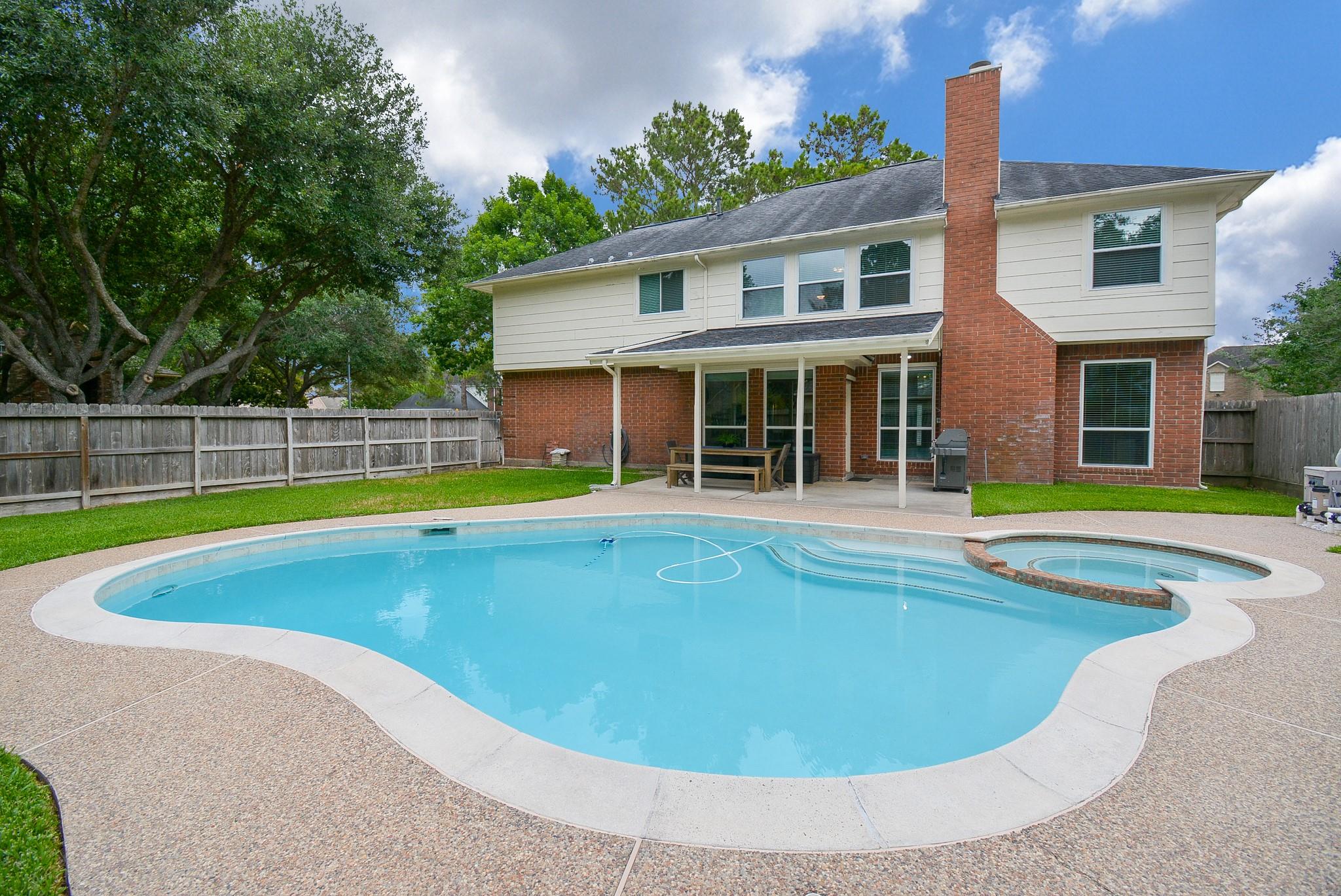 Main property image
