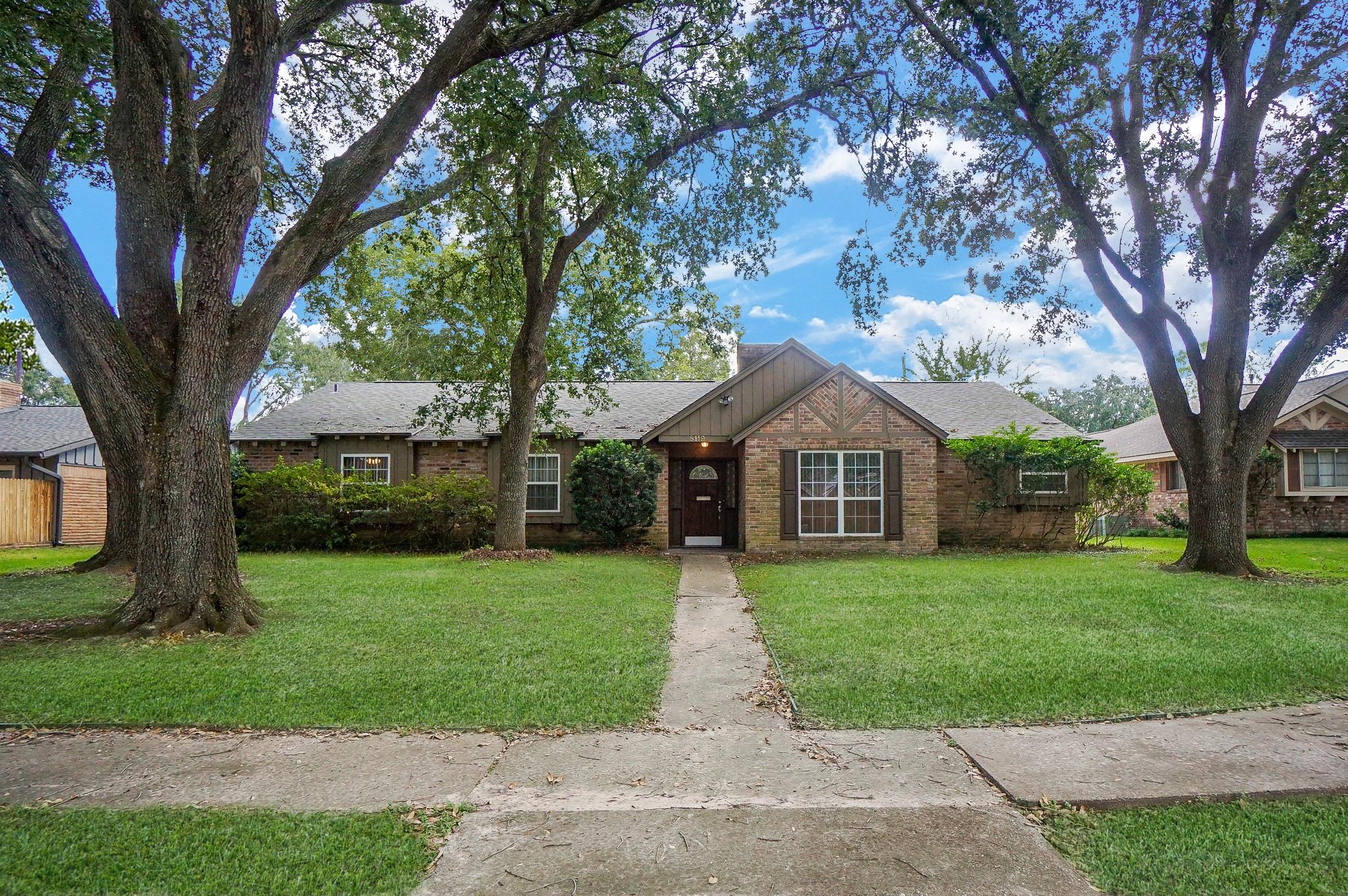 Main property image