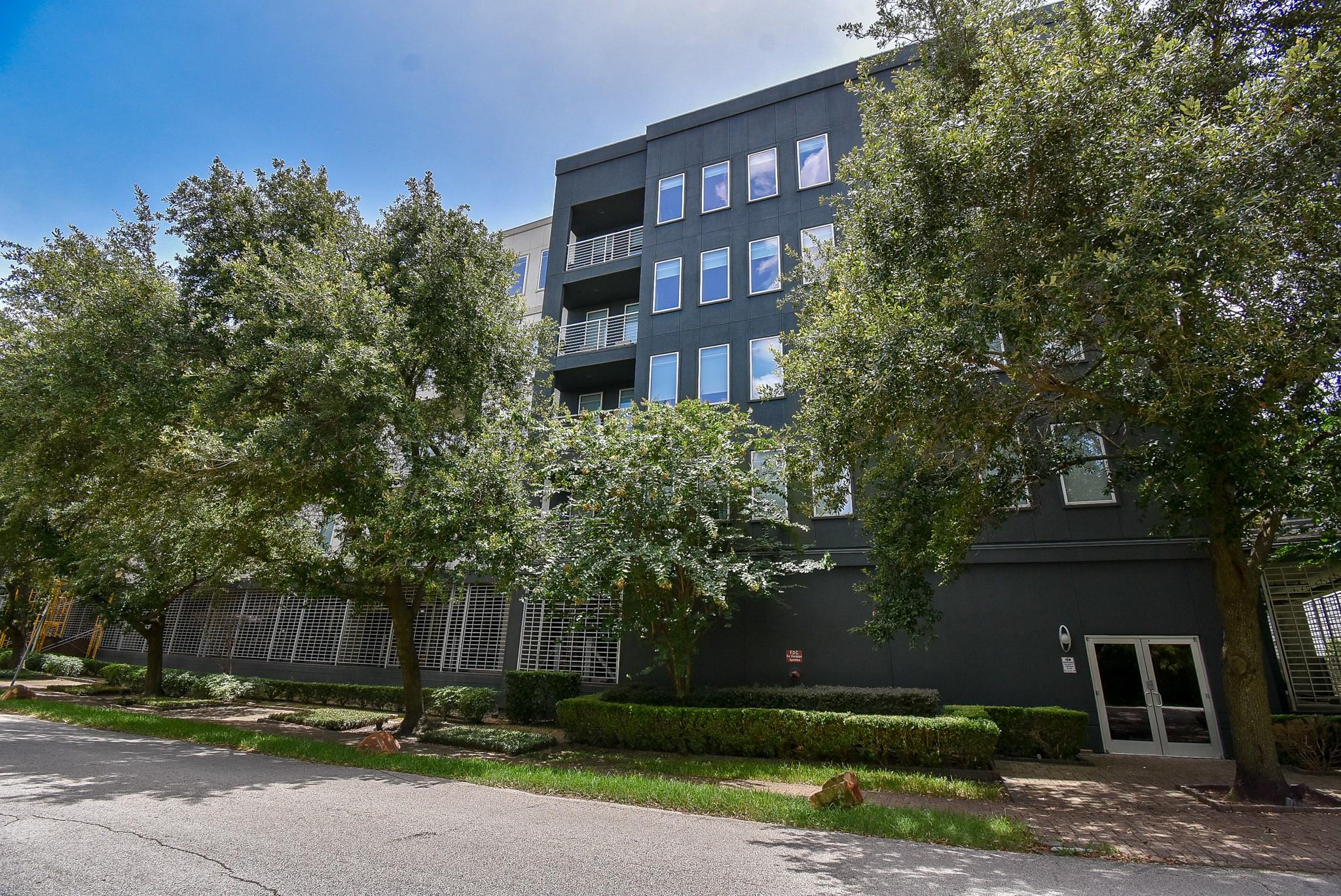 Main property image