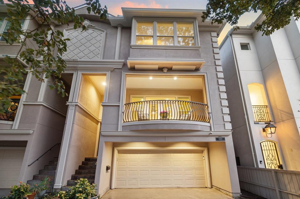 Main property image