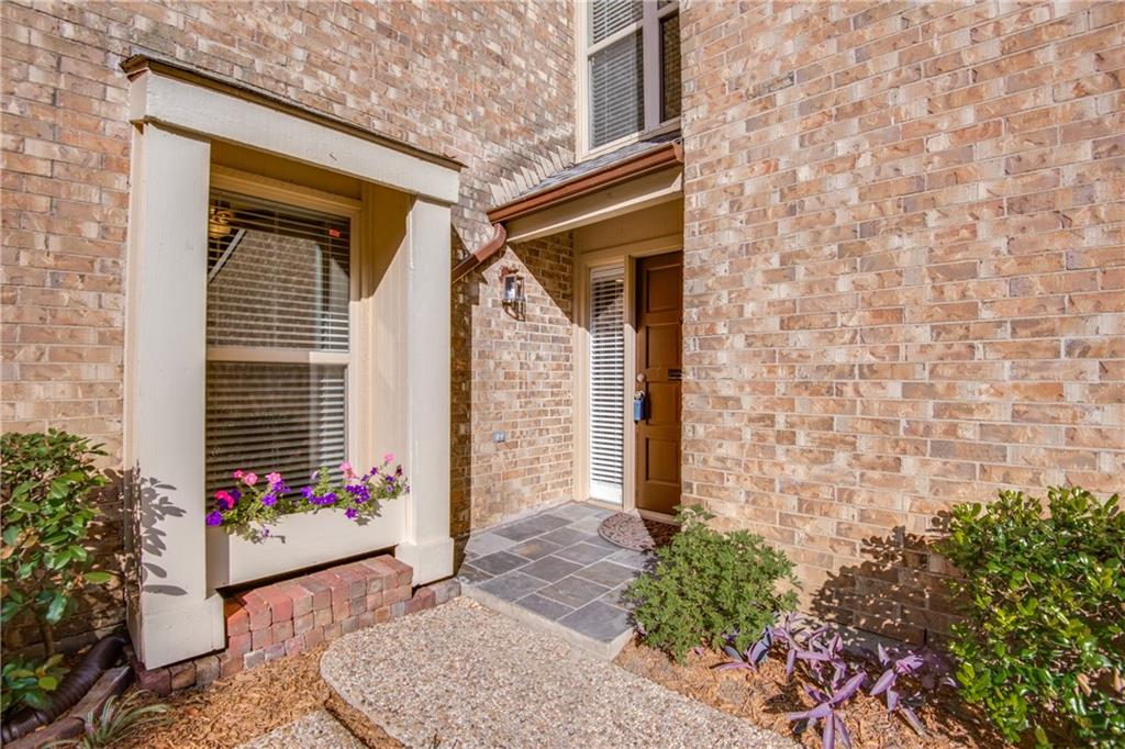 Main property image