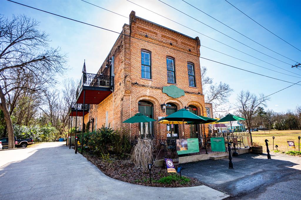 Main property image