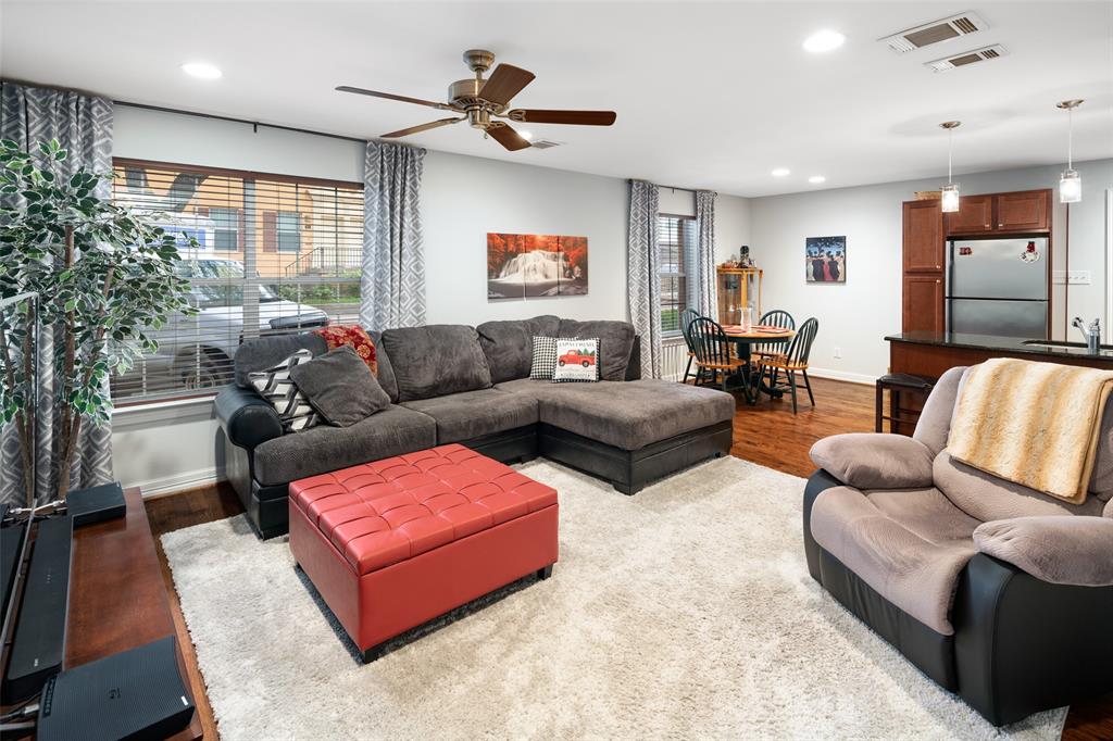 Main property image