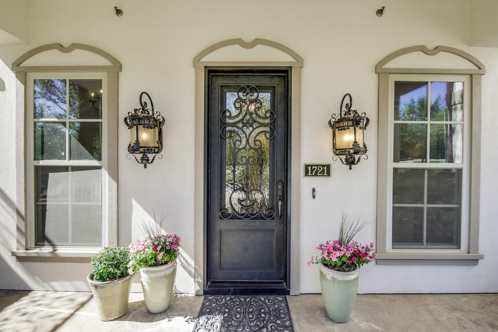 Main property image