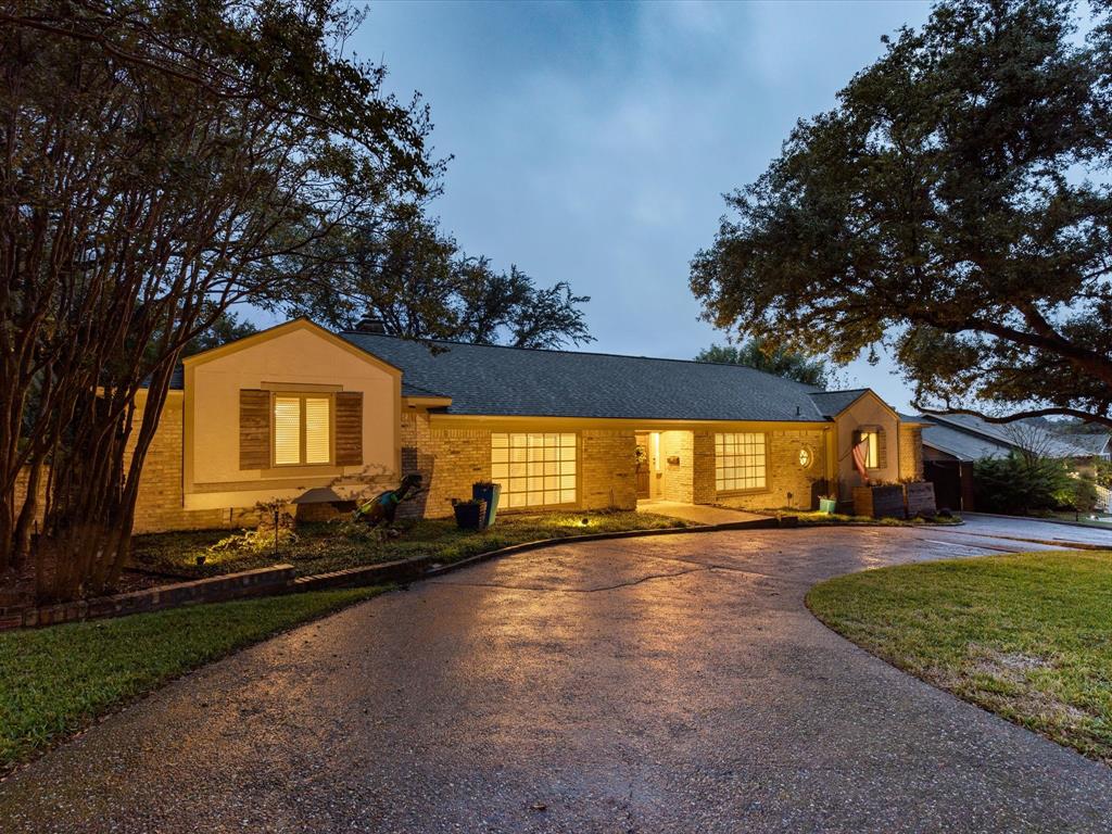 Main property image