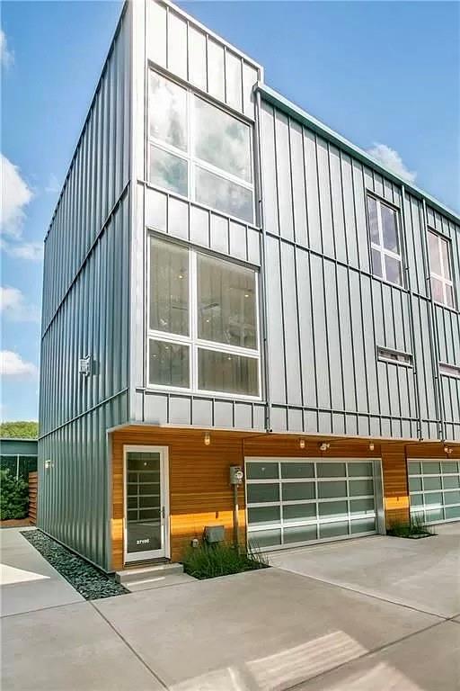 Main property image