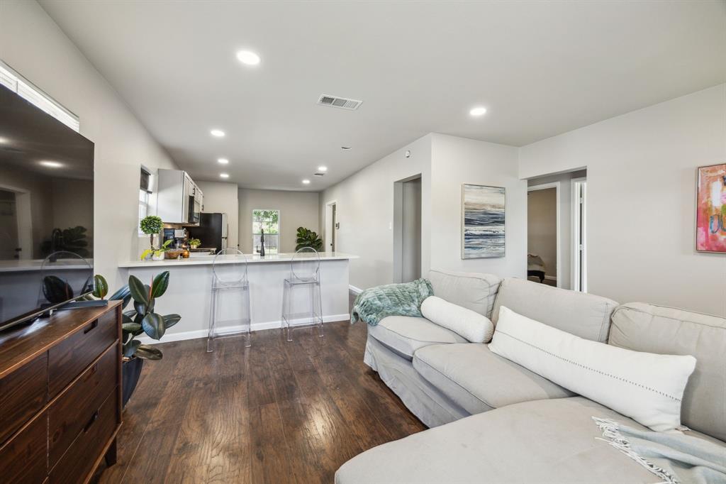 Main property image