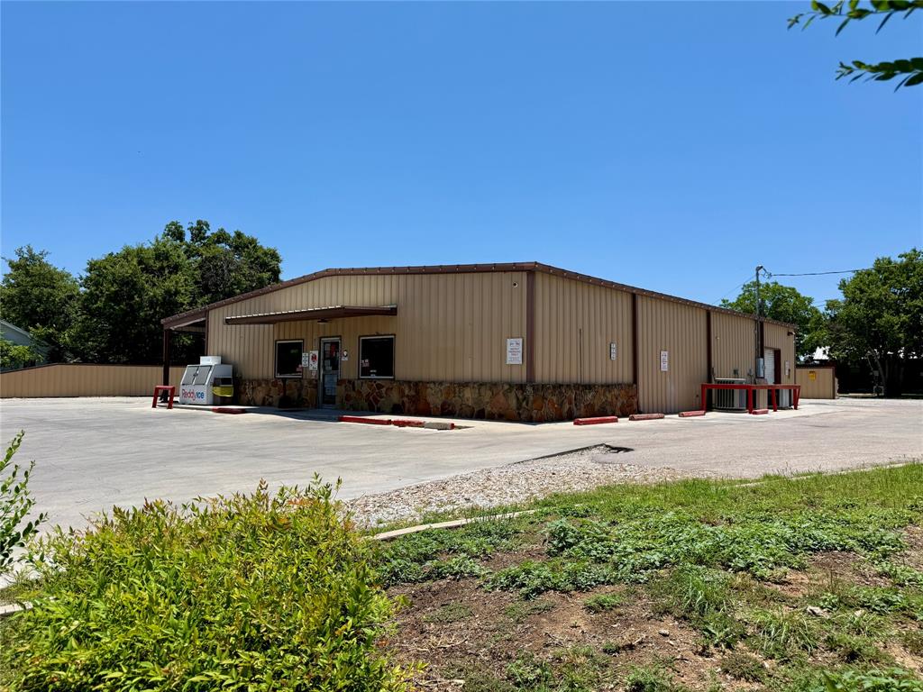 Main property image