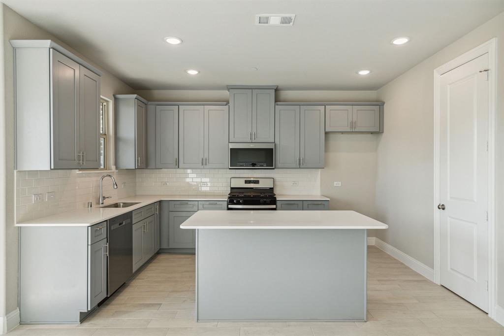 Main property image