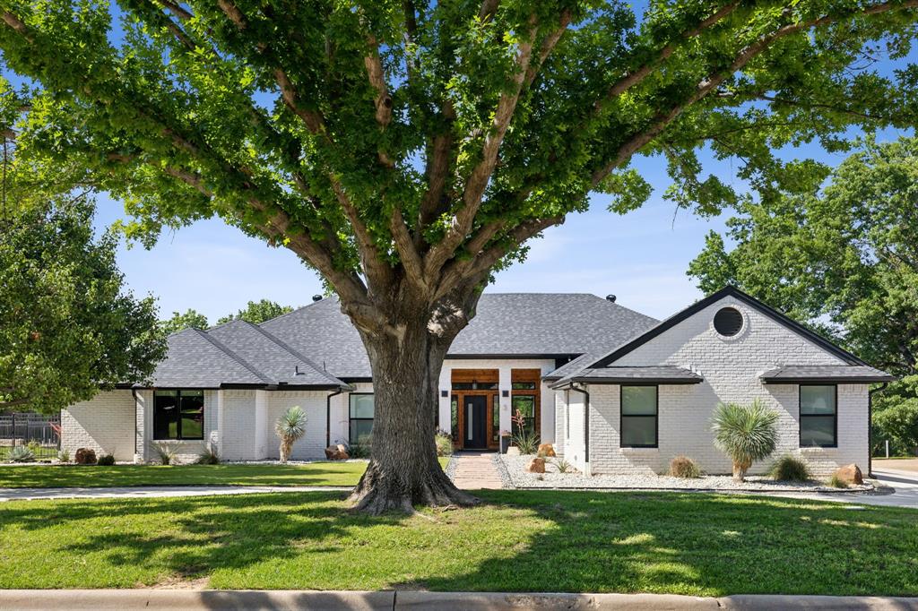 Main property image